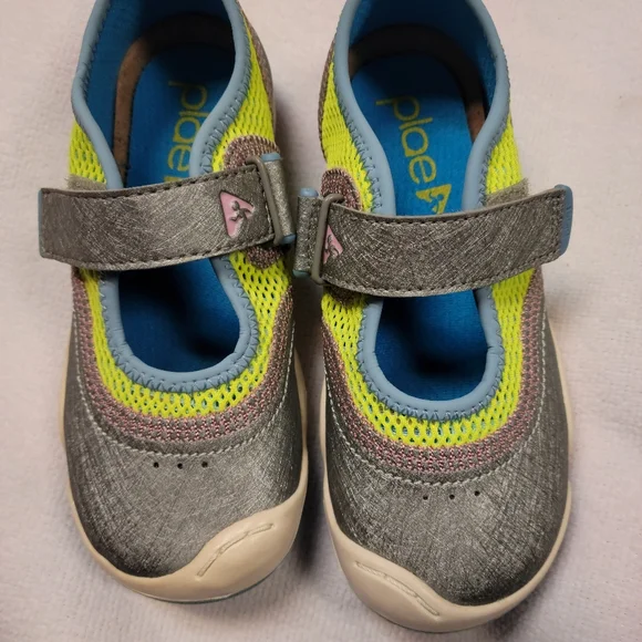 Plae emme 10.5 Gray and Yellow - Picture 6 of 7